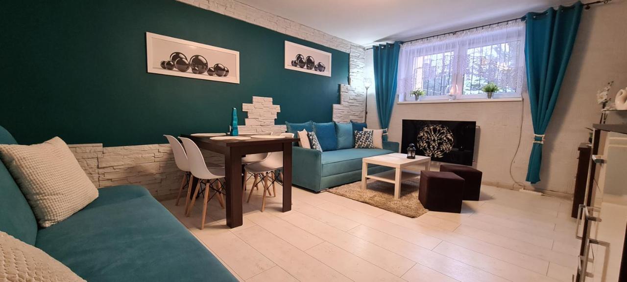 Quiet Basement Apartment ポズナン エクステリア 写真